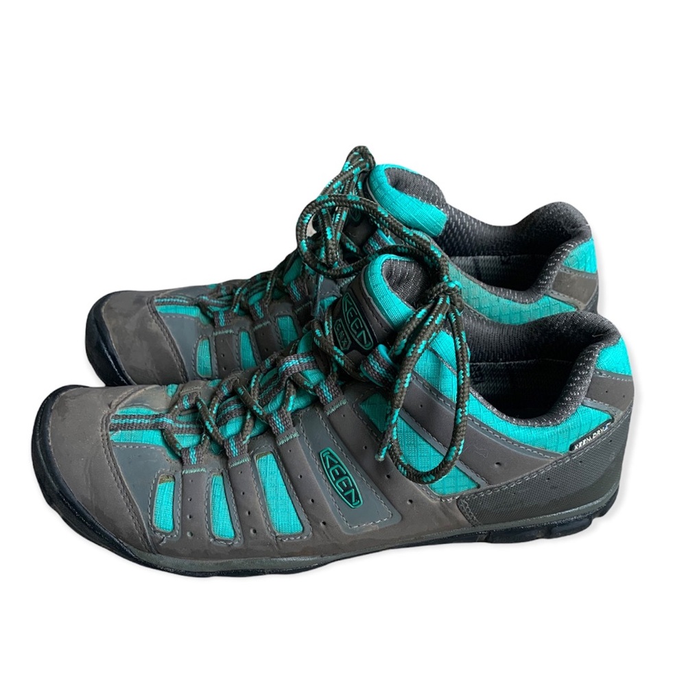 Keen Women's Alpha WP CNX Low Profile Hiking Shoe